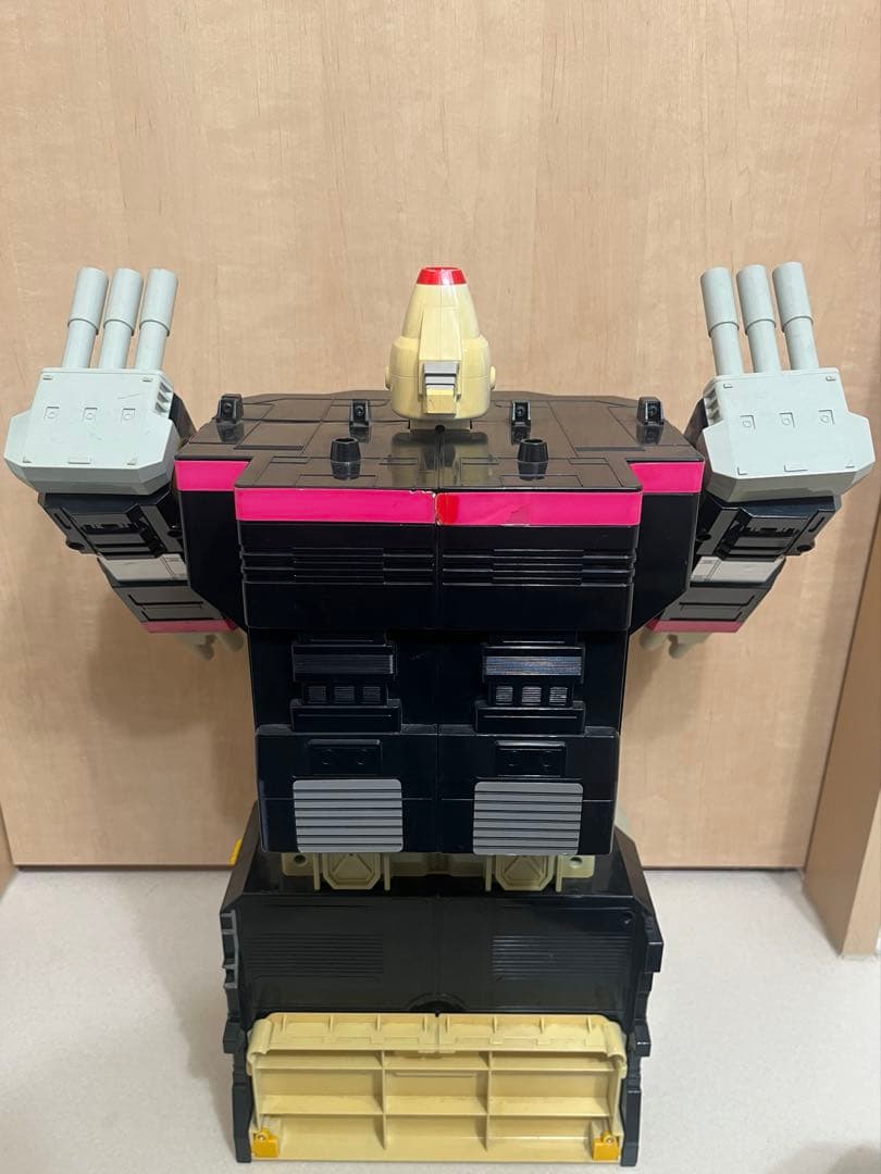 地球戦隊ファイブマン　DX大型基地　マックスマグマ