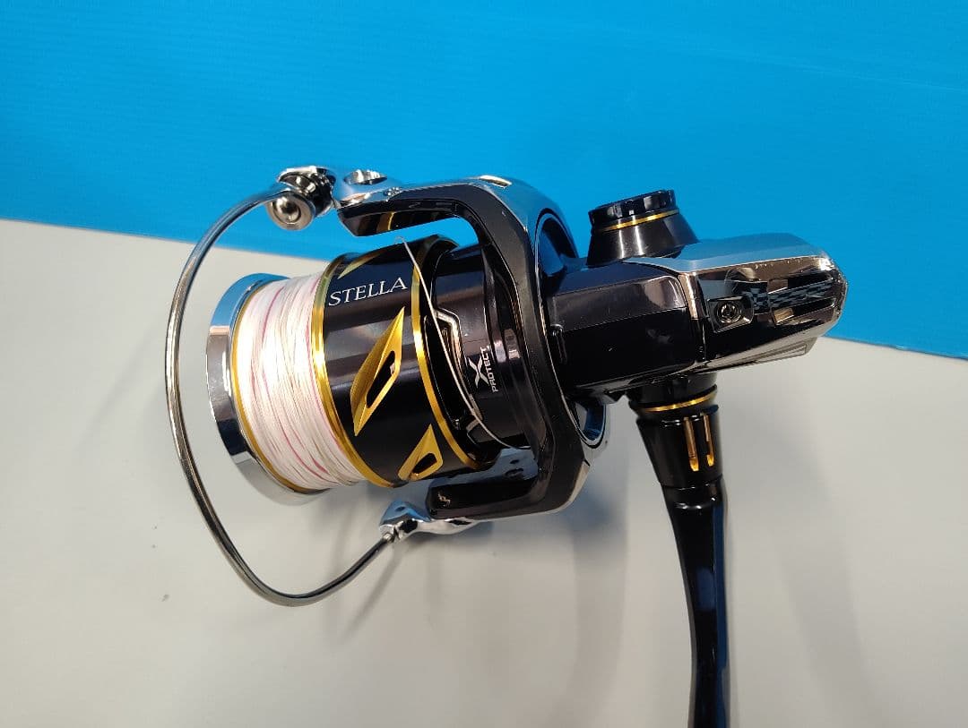 シマノ STELLA リール 黒/金