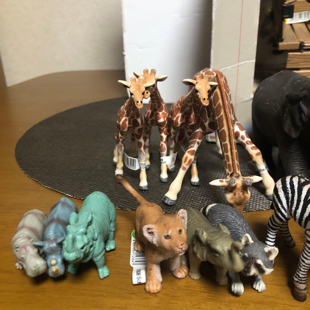 シュライヒ(Schleich) フィギュア　33体+トラック1台セット その他3