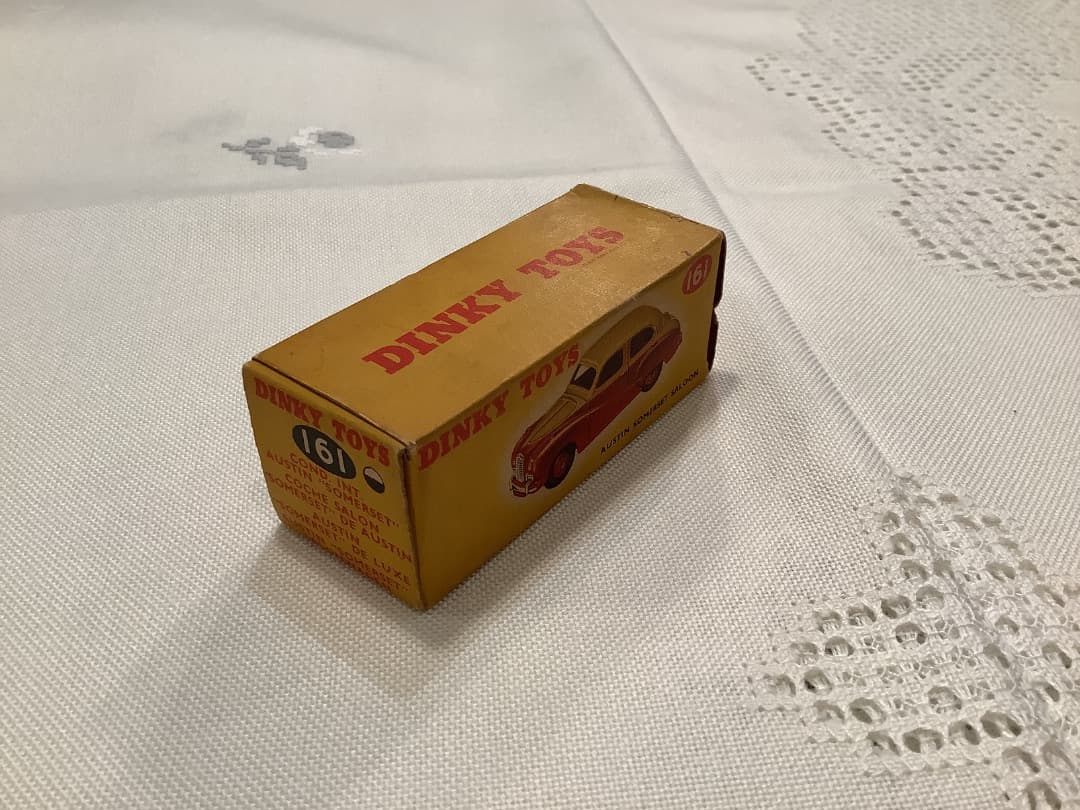 美品　DINKY TOYS AUSTIN SOMERSET ミニカー