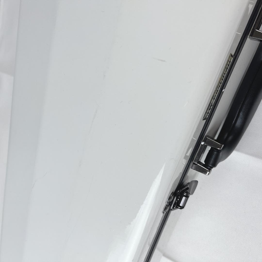 イーストマン　J.W. Eastman バイオリンケース ホワイト　4/4サイズ