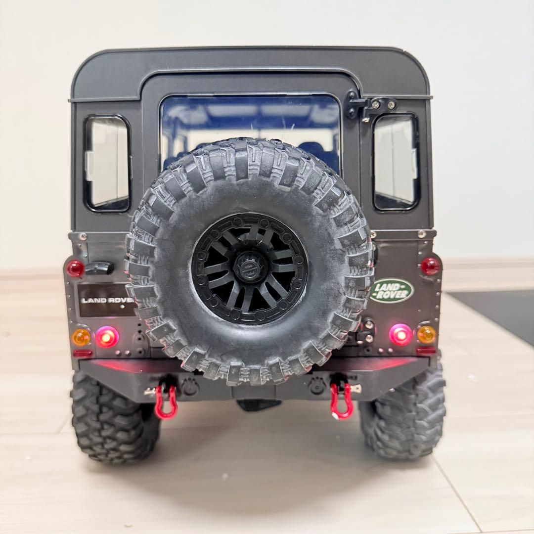 美品　1/8 ランドローバー　ディフェンダー　D110 ラジコン　電動RC