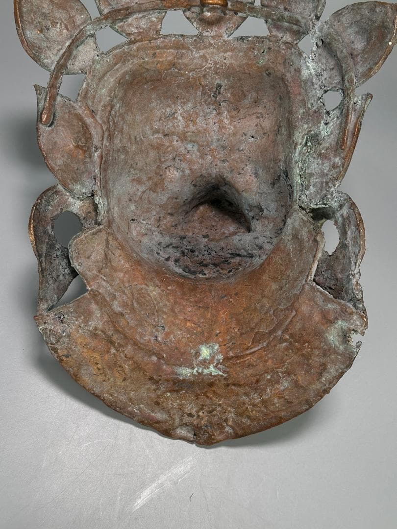 仏教美術　18世紀頃喜馬拉雅仏教　ヒマラヤ銅製面具　ヴァラーハ像　婆利迦古物保証