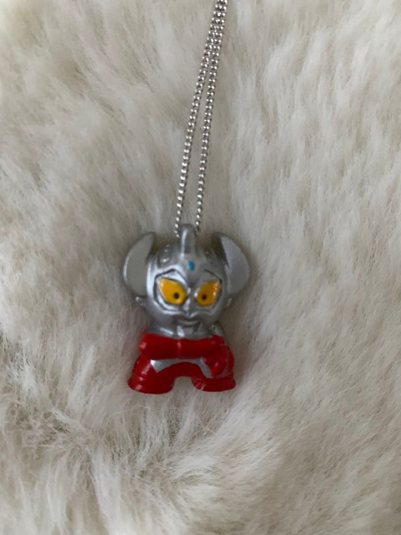 【新品】超レア　ウルトラマンタロウ　ネックレス
