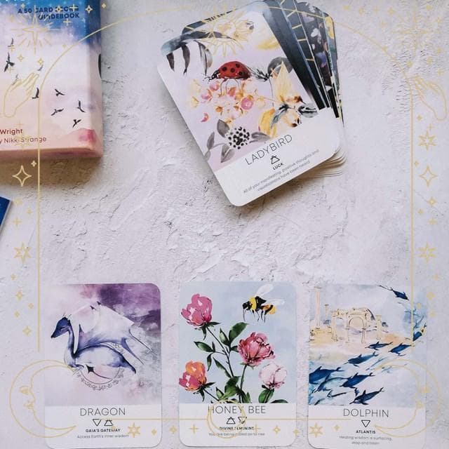 【正規品オラクルカード】希少レア✨柔らかい色彩✨動物たちのエネルギーのオラクル