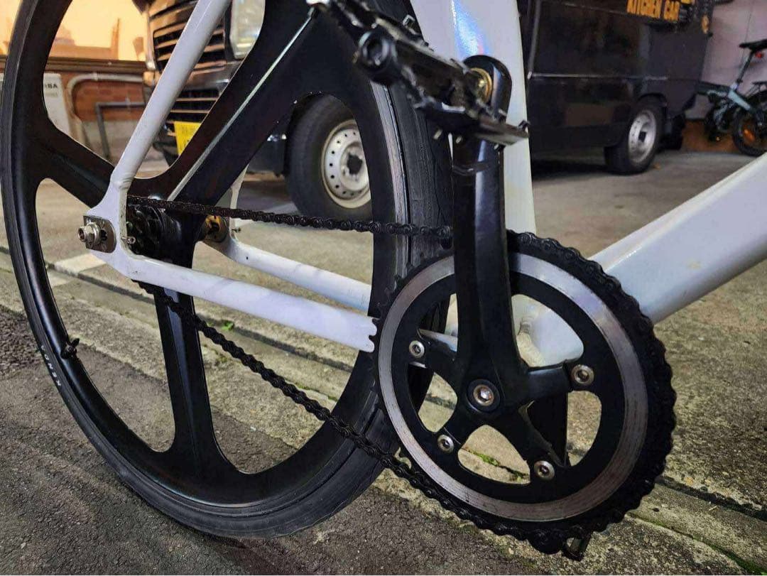 LEDライト付きホワイト自転車