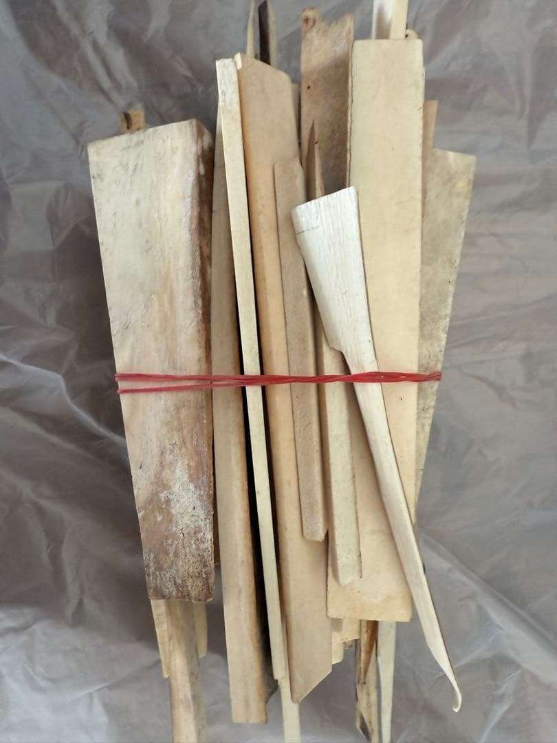 天然素材 白材 マンモス 重量700g 加工用素材用 中古品 。