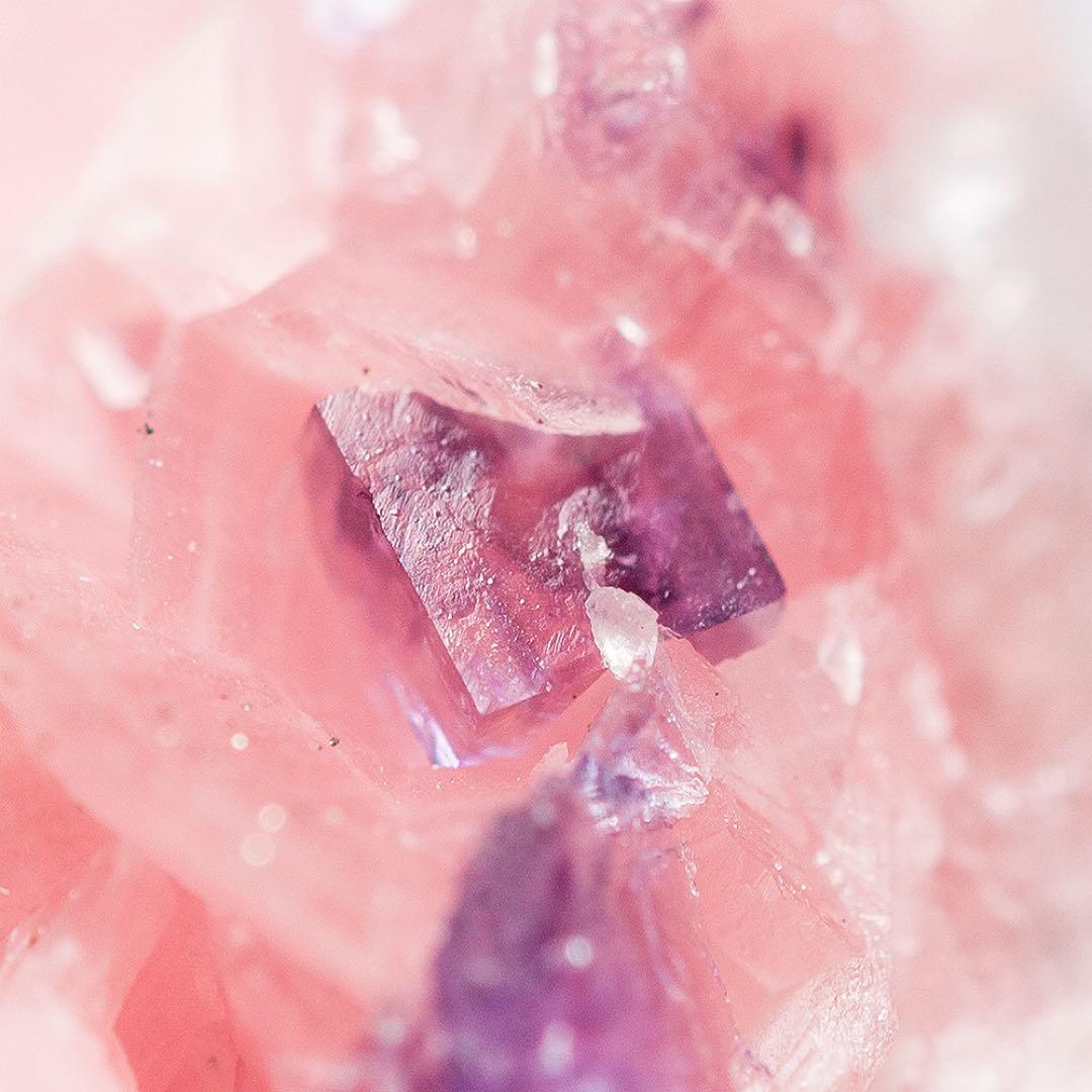 中国 ロードクロサイト 菱マンガン鉱 天然石 原石 鉱物標本 鉱石 1736