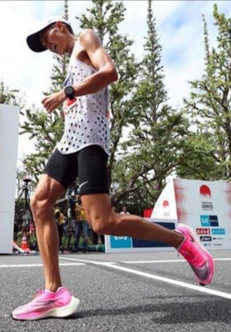 NIKE ZOOMX VAPORFLY NEXT% pink　ヴェイパーフライ