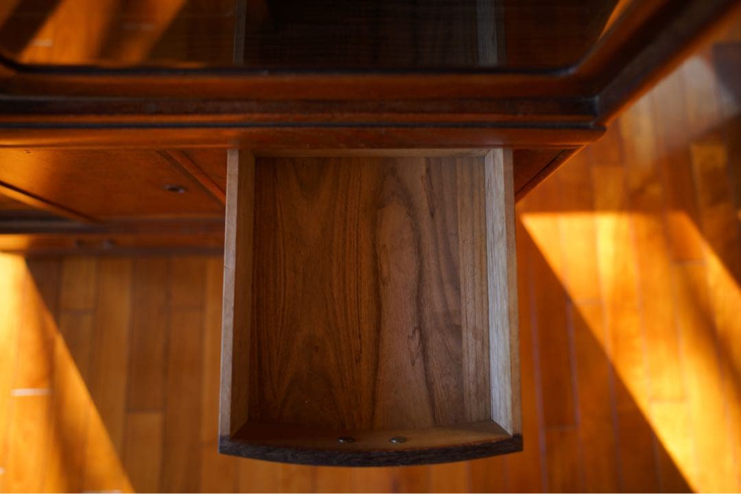 ☆101☆タモ材の玉杢目が美しい茶箪笥