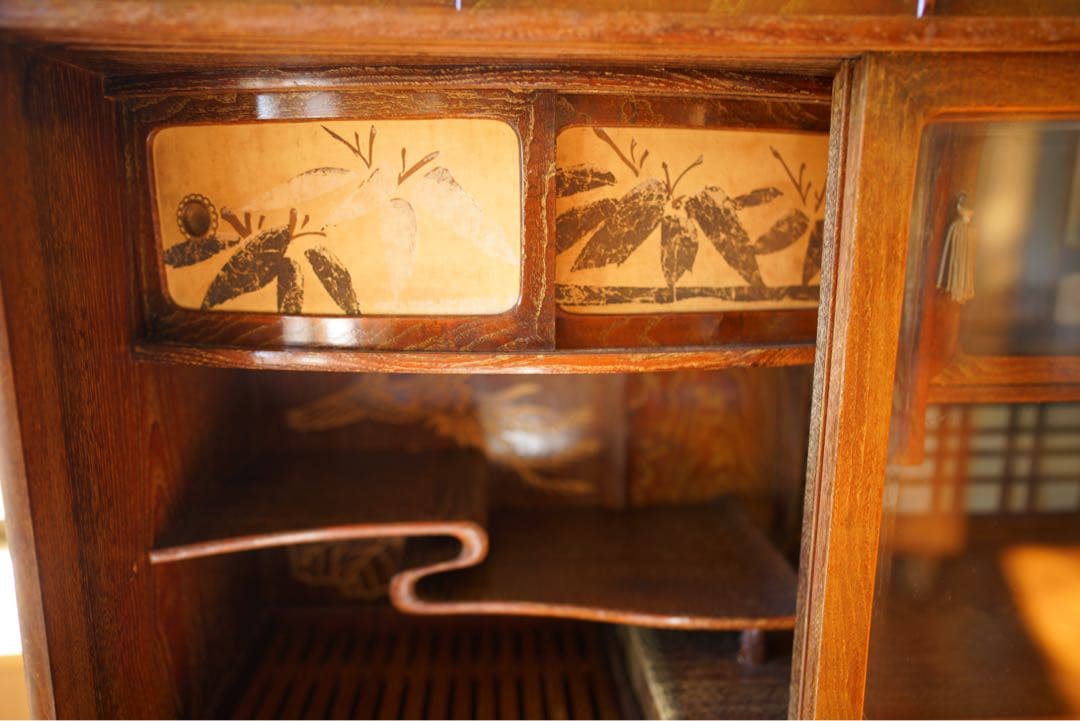 ☆101☆タモ材の玉杢目が美しい茶箪笥