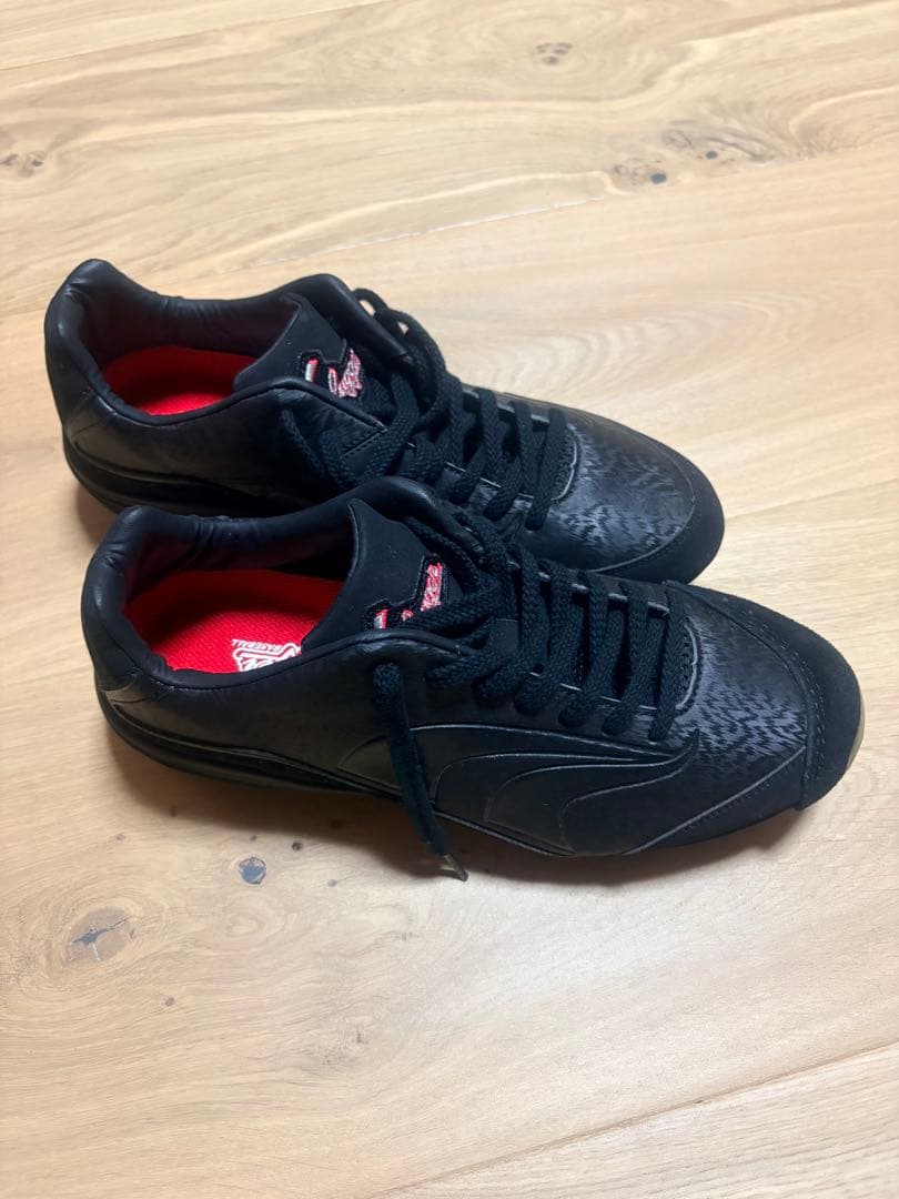 スラッガー スパイク　27.5 黒