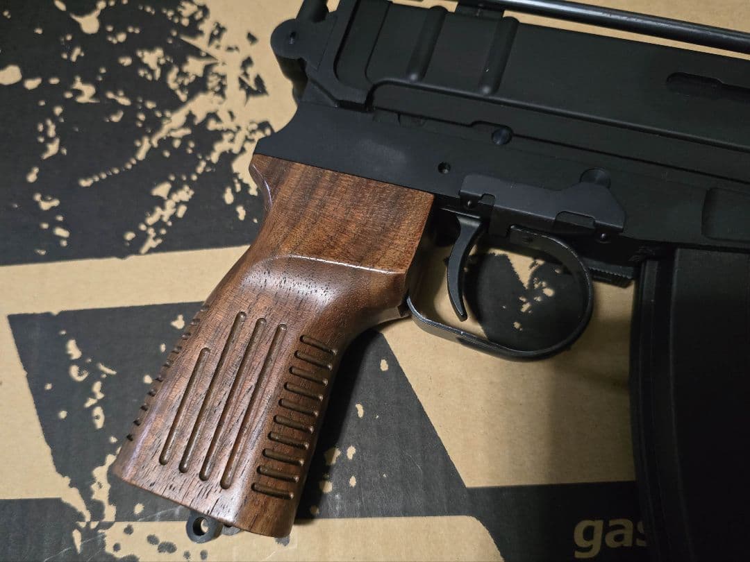 KSC Vz61 スコーピオン ウォールナット 木製グリップ システム7 HW