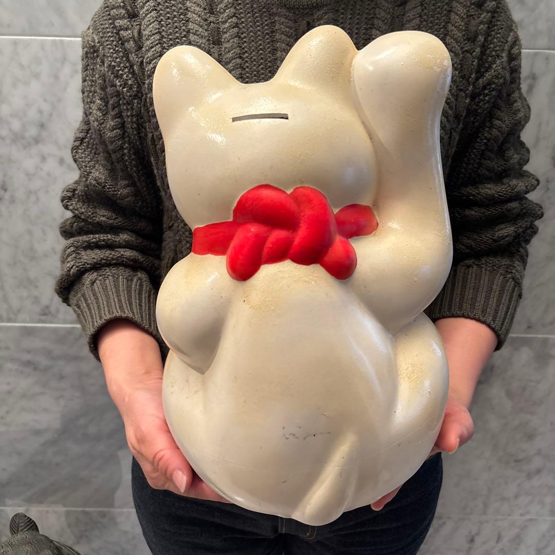 90年代ヴィンテージ手描きの瞳やまつ毛が美しく金運向上の招き猫