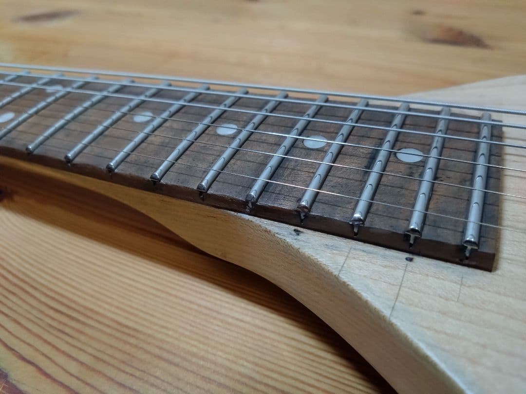 TRAVELER Ultra-Light エレキギターレフトハンド ジャンク品