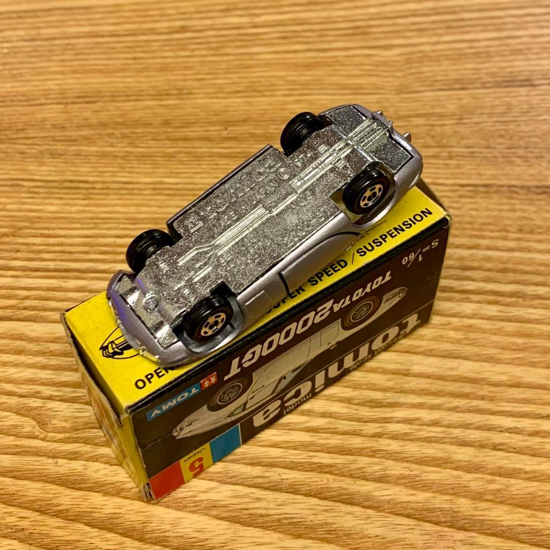 トミカ トヨタ TOYOTA 2000GT ちょっと待ってね ♪