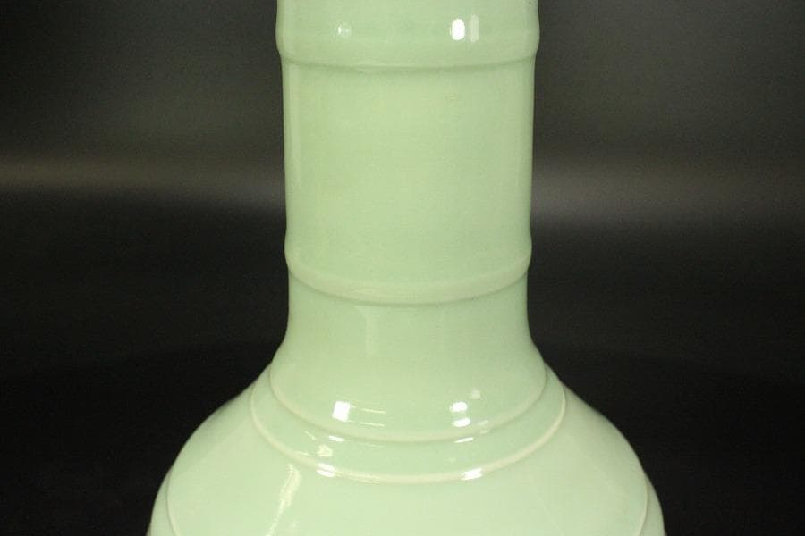 初代 宮永東山作 青磁花入(ZE716)