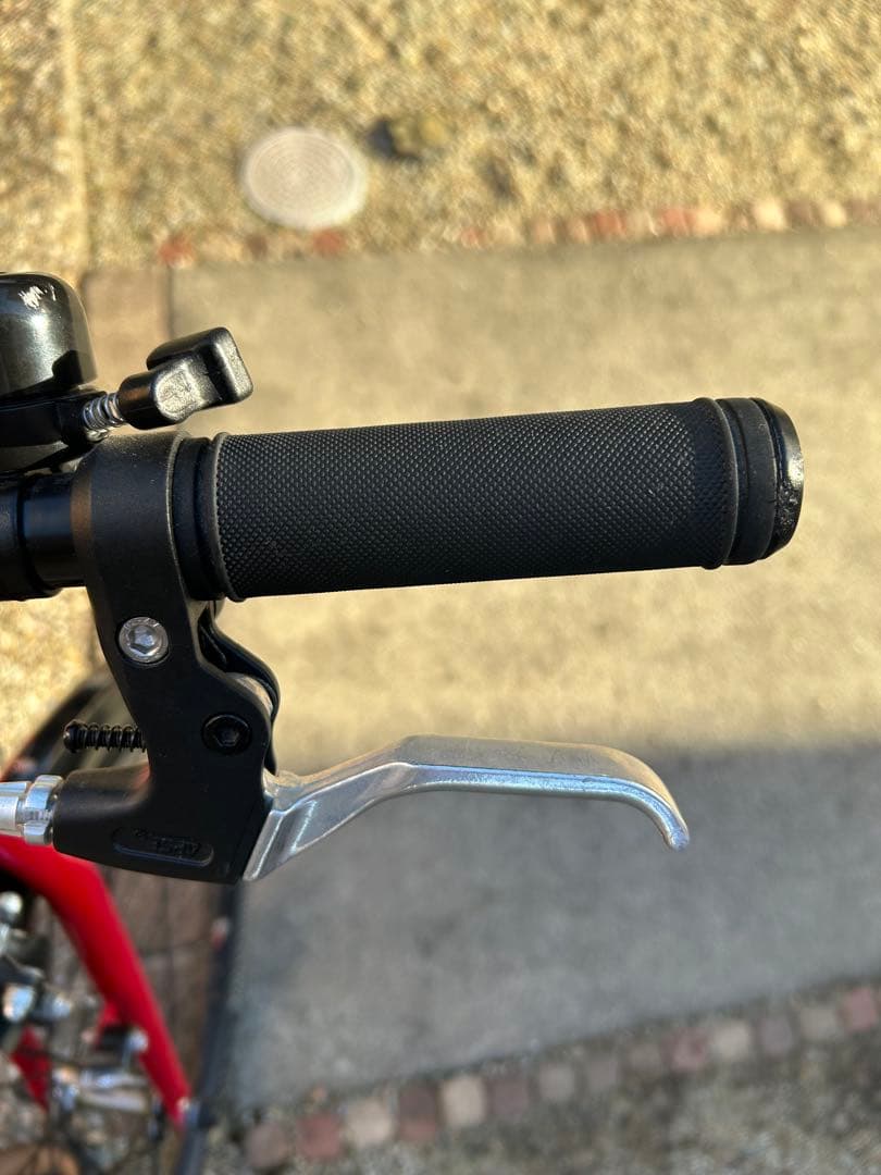 ブリヂストン　SCHLEIN 赤24インチ 【直接お引き渡し】