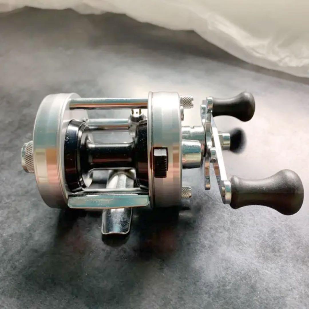 コレクション放出！　新品　未使用　アンバサダー２５００Ｃ　カスタムパーツ付き