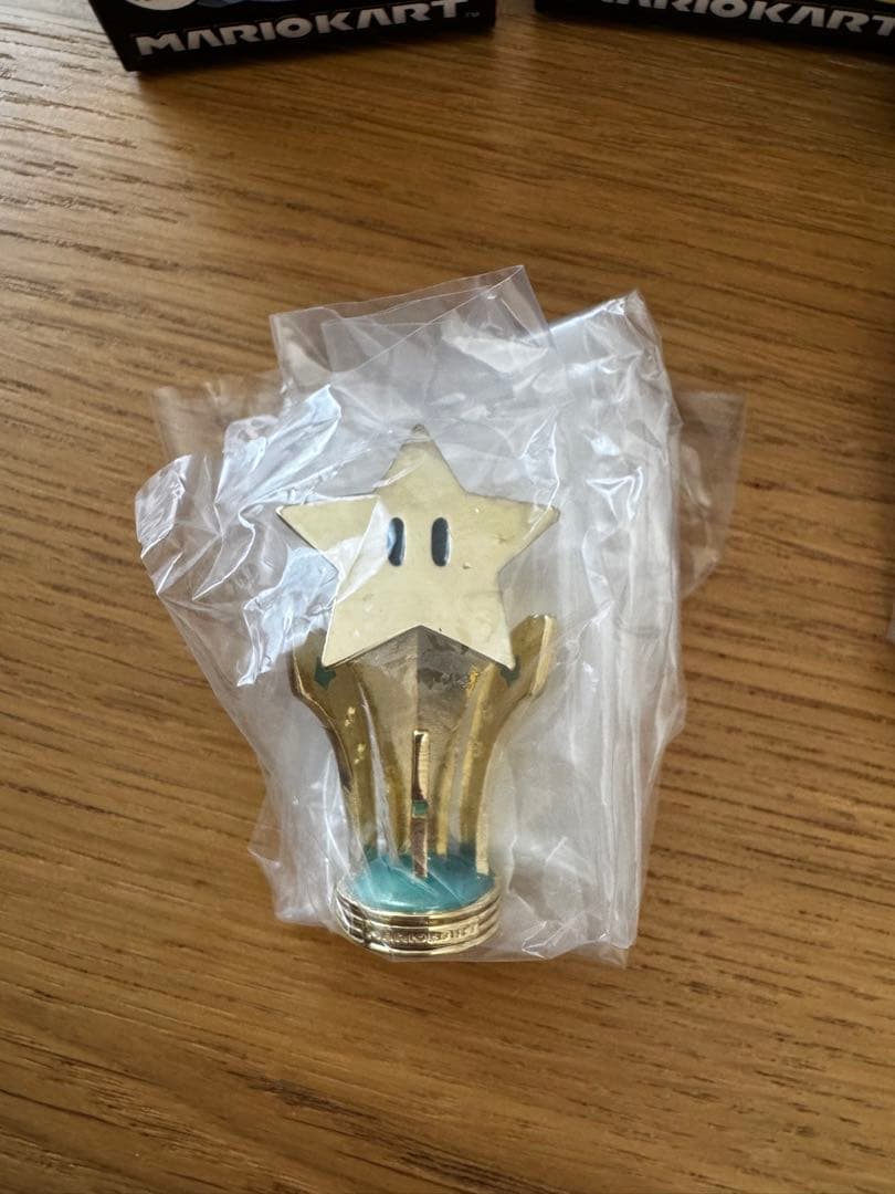 スーパーニンテンドーワールド コレクタブルトロフィーフィギュア　USJ マリオ