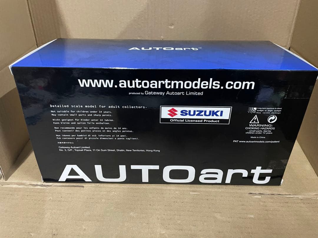 オートアート1/18 スズキ ジムニー シエラ (JB74) モスグリーン