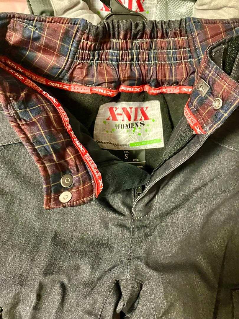 【美品】X-niXスノーボードウェア 上下セット 1回のみ上XS下Sレディース