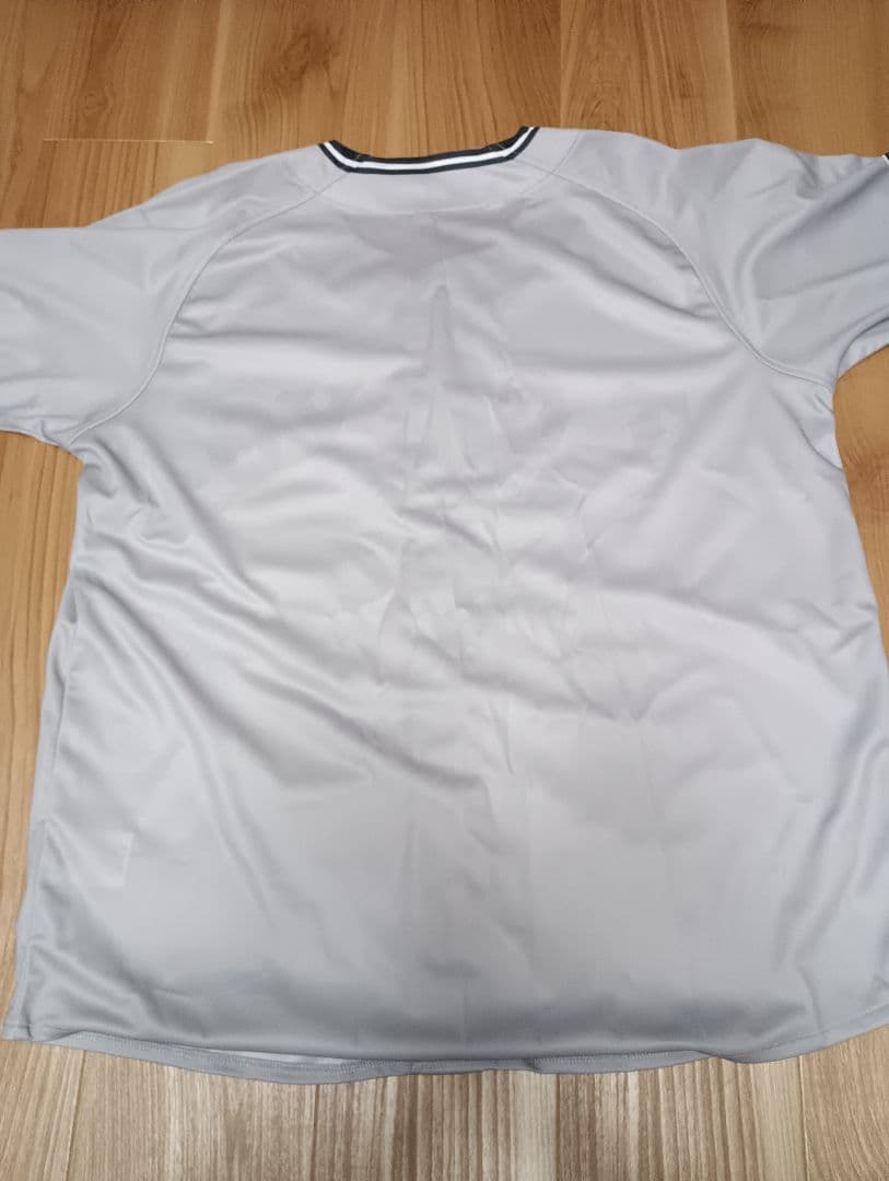 プロ野球　直筆サインユニフォーム　桑田選手　元読売ジャイアンツ　オイシックス