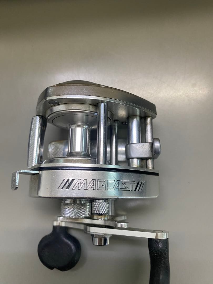 バスキャスト マグキャスト ベイトリール