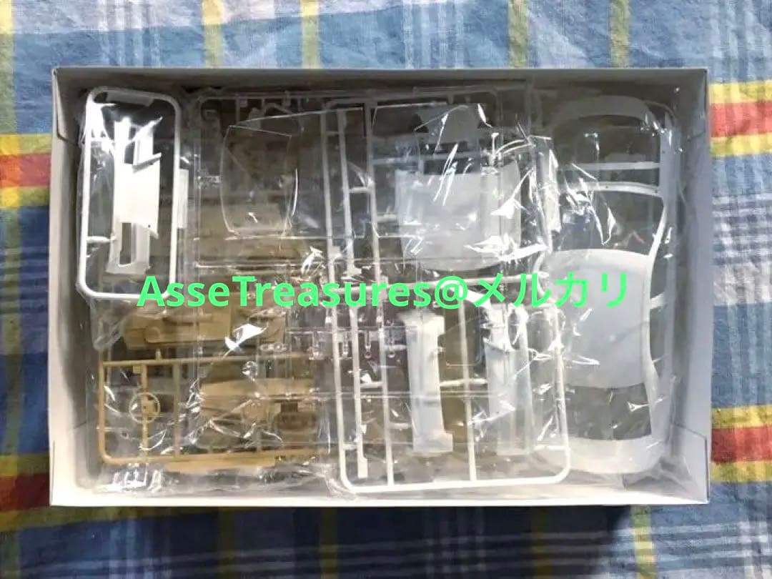 絶版 アオシマ 1/24 ロジャム AWS210 クラウン ロイヤルサルーン