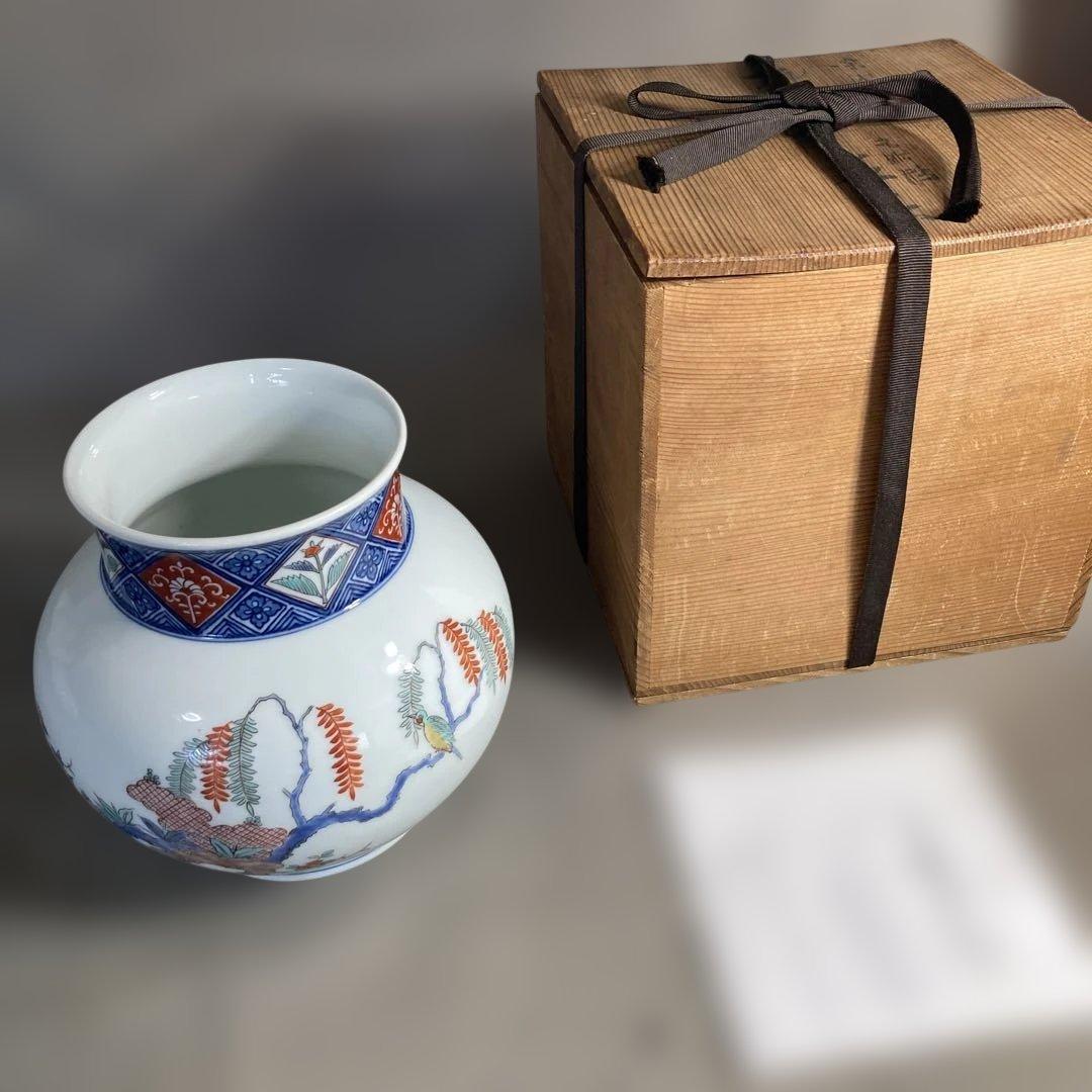 【柿右衛門】赤絵の伝統　日本の名窯　角福　柿右衛門作　錦岩柳小鳥文　花瓶