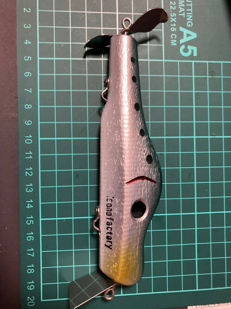 ハンドメイドルアー