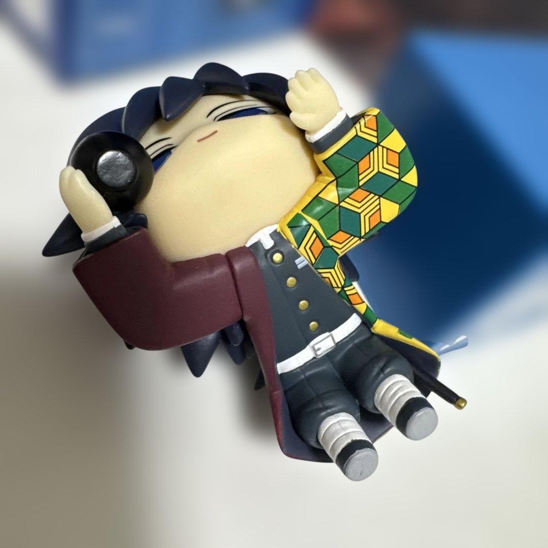 鬼滅の刃　富岡義勇　ひっかけフィギュア　好物は鮭大根　義勇！義勇！義勇！