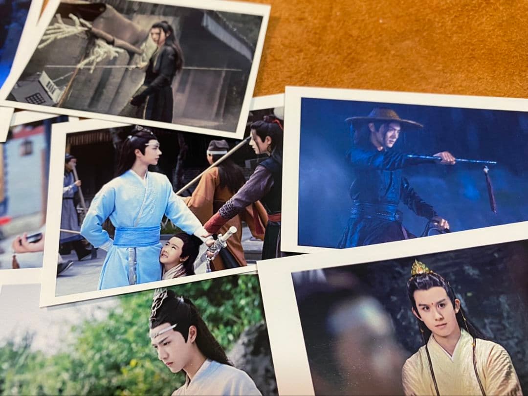 陳情令ドラマ　王一博　肖戦　チェキ風LOMOカード100枚　ケース付き