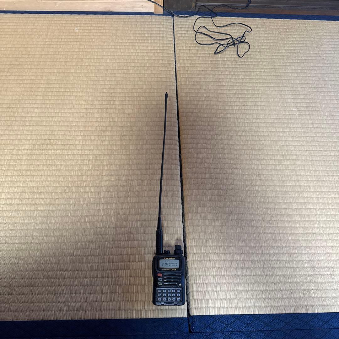 スタンダードVXー6アマチュア無線ハンデー機144MHZ.430MHZ兼用