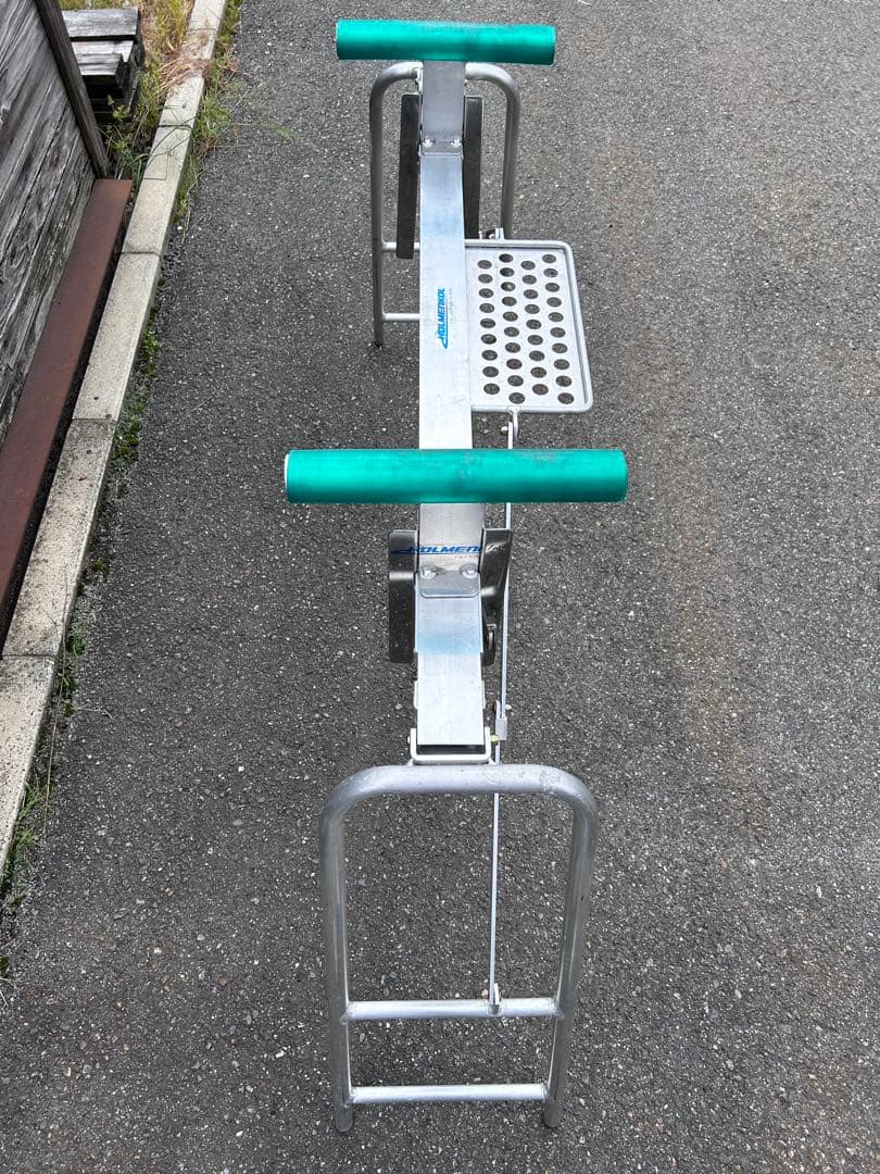 ホルメンコールHOLMENKOL（スキー）バイス付きメンテナンススタンド