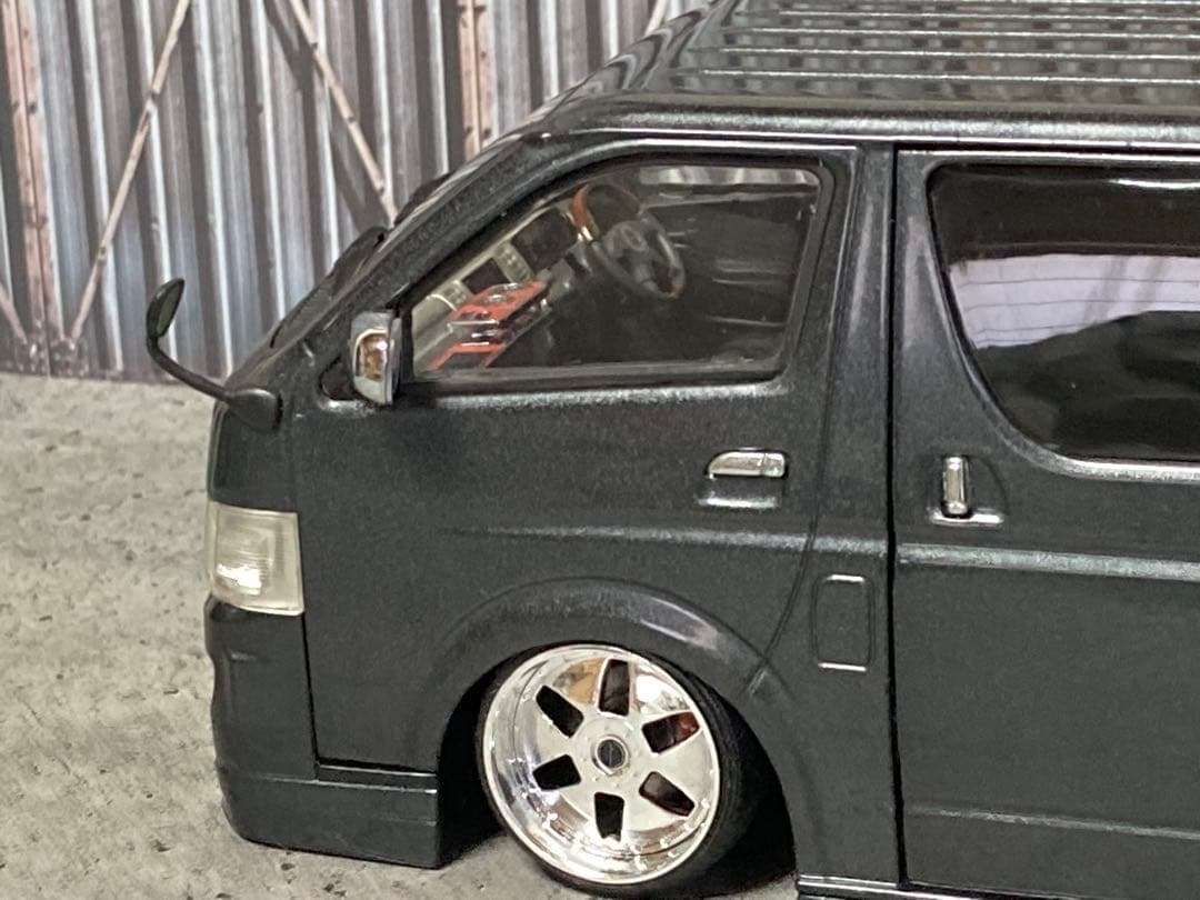 1/24 ハイエース（カスタム品）