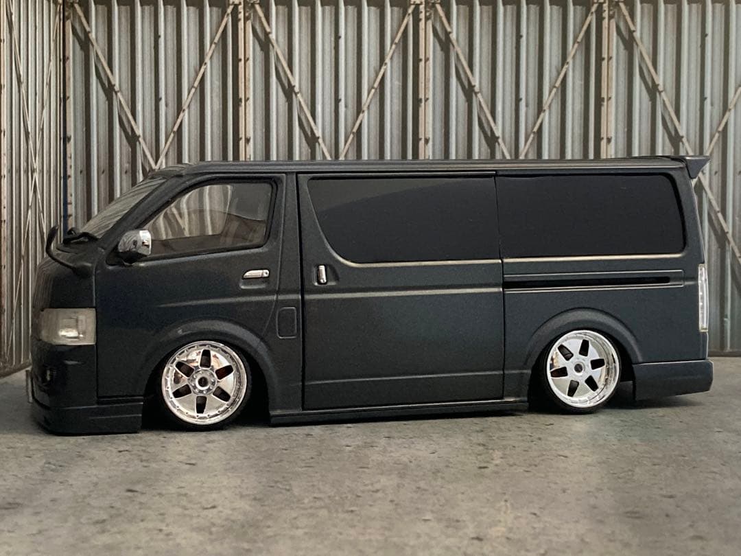 1/24 ハイエース（カスタム品）