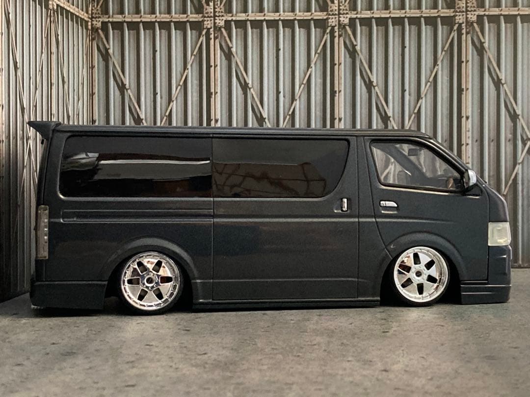 1/24 ハイエース（カスタム品）