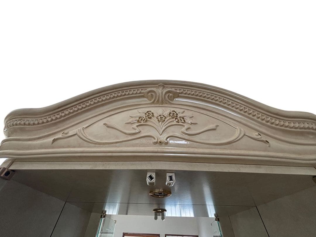 アマルフィ Amalfi 飾り棚 ガラスキャビネット 高級家具