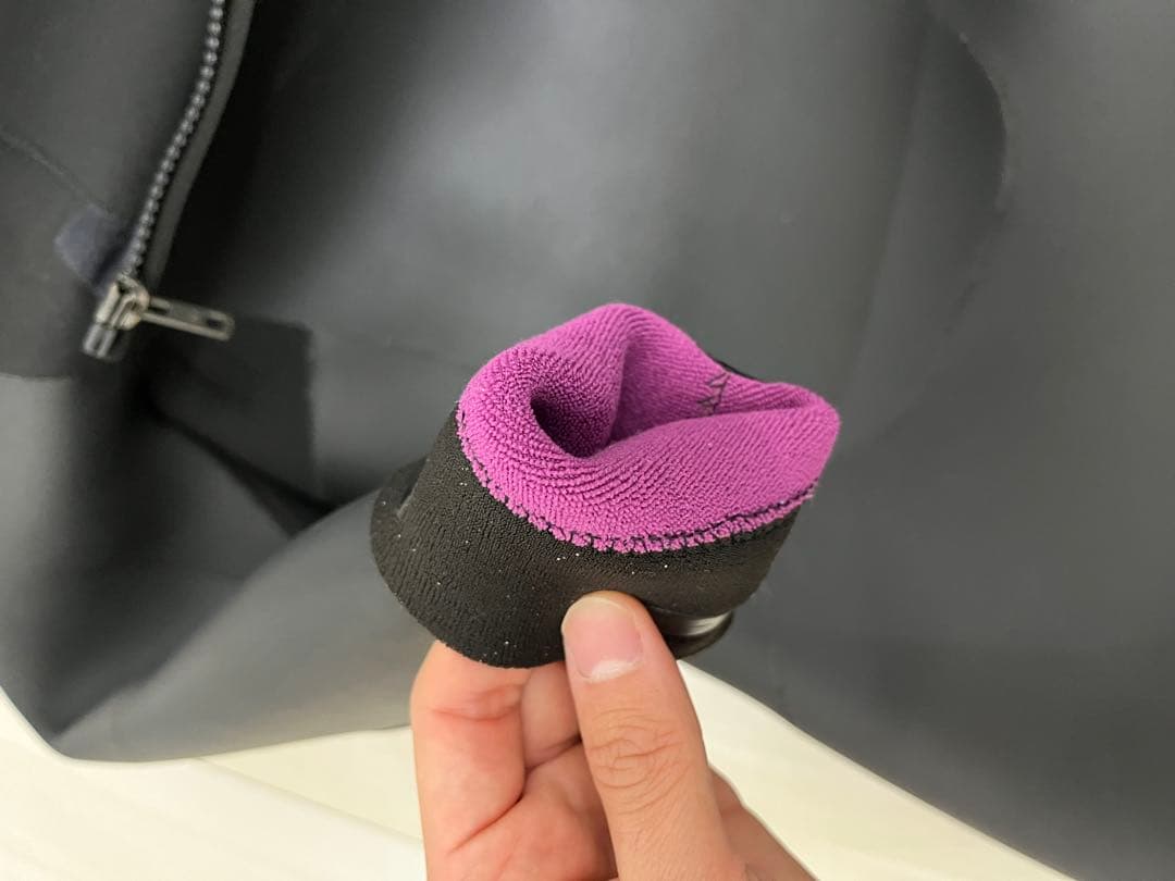 Fellow Wetsuits セミドライ　3/5ミリ