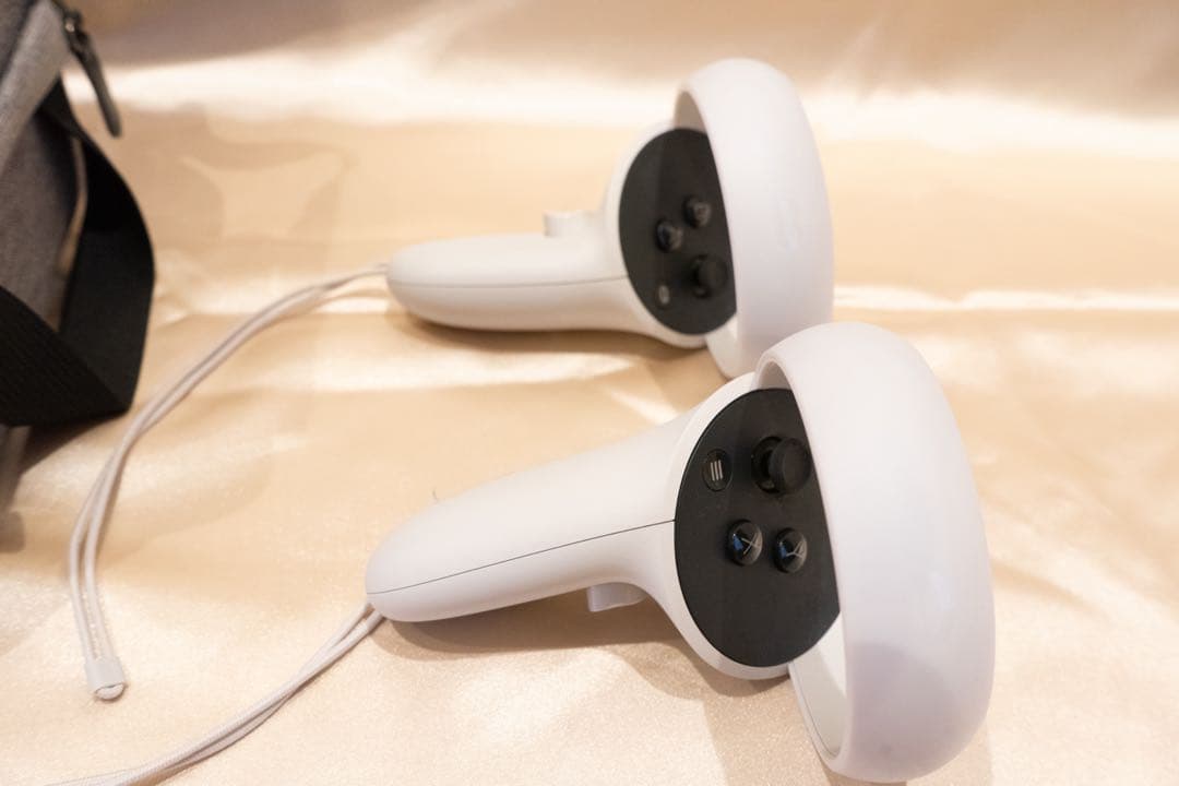  Quest 2 VR ケース付き　オキュラスクエスト　メタクエスト