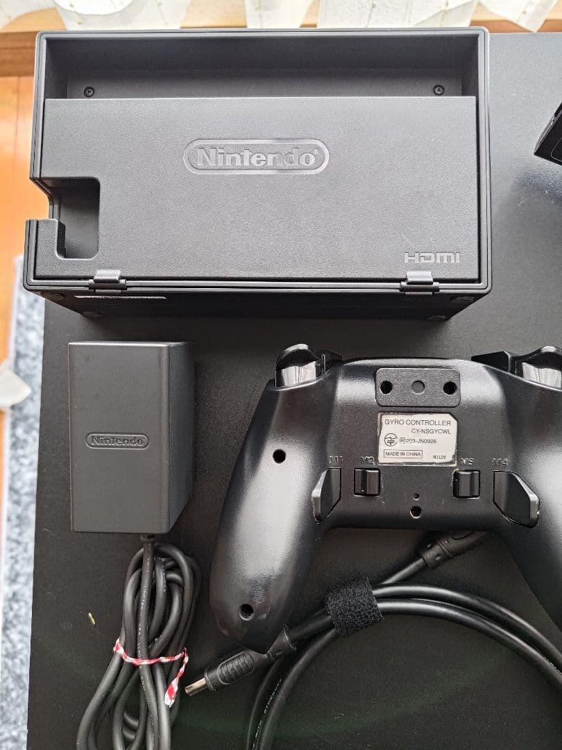 【任天堂】Nintendo Switch 本体 バッテリー強化版 ジョイコンほか