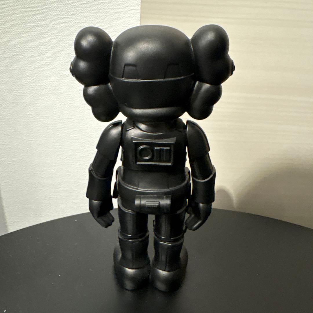 KAWS スターウォーズ ブラックフィギュア