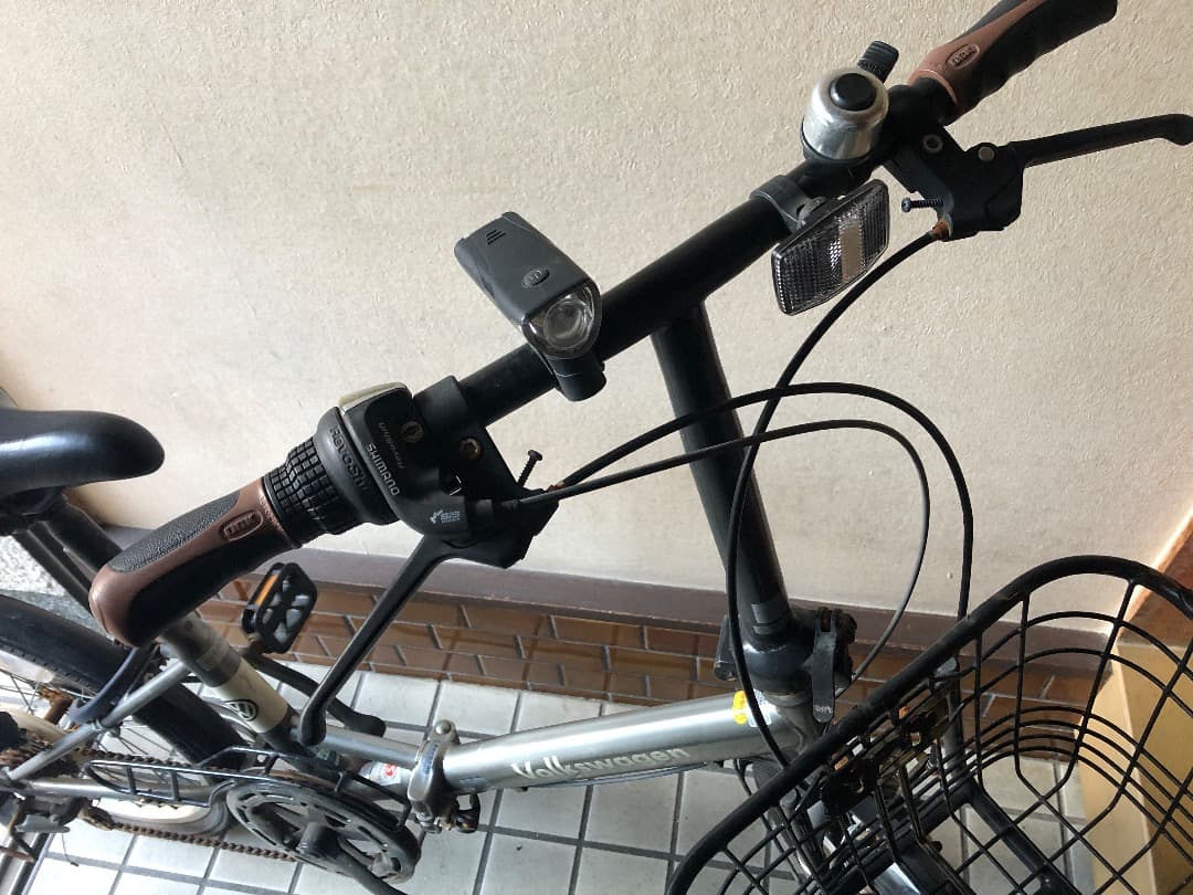 発送不可 【尼崎近辺】 フォルクスワーゲン 折りたたみ自転車 タイヤ小径