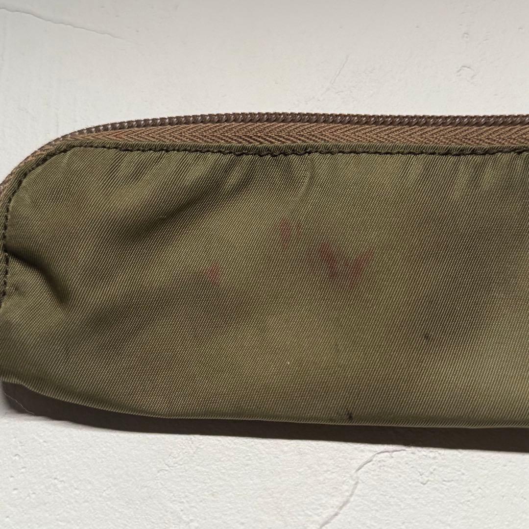PRADA ペンケース “vintage”