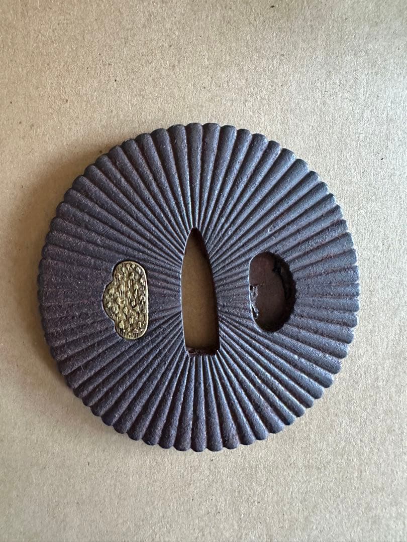 放射状リブ模様 鍔(つば) 金属製