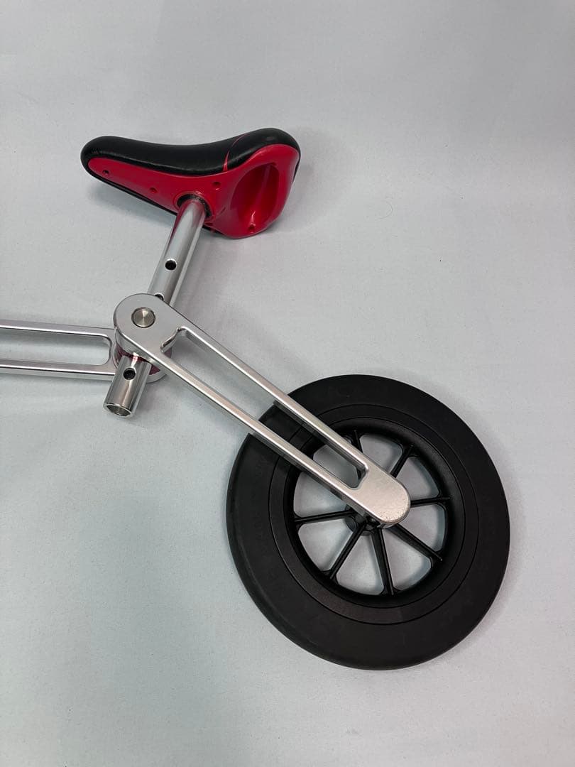 ≪美品≫XZONE キックバイク 2歳-5歳のペダルなし自転車 X-MINI 赤