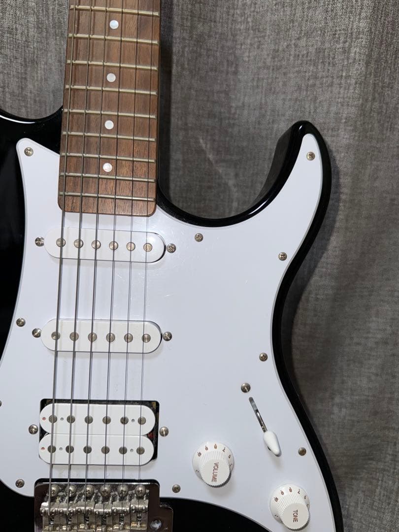 YAMAHA PACIFICA 012 エレキギター