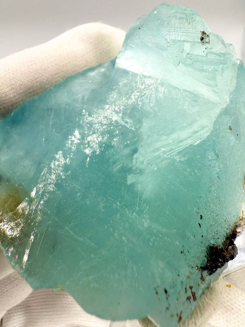 フローライト　黒い森　蛍石　原石　鉱物　標本　天然石　石