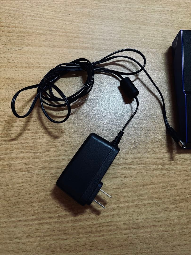 BOSS GT-1 エフェクトプロセッサー 本体とACアダプター